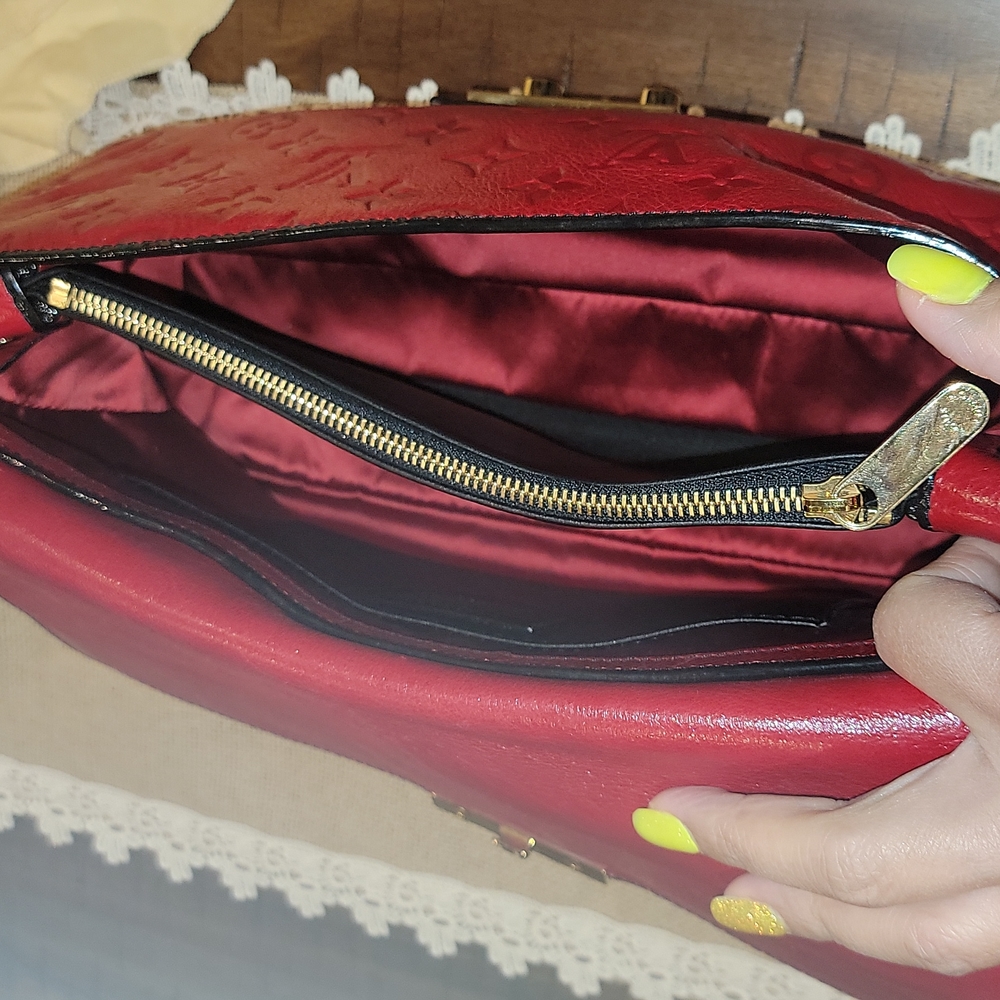🎉SOLD🎉  🦄 ULTRA RARE 🦄 LV Maidia Rubel Red bag - Picture 12 of 16